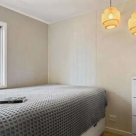 In With Kitchen Semesterbostad *